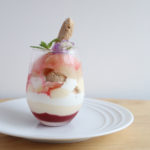 はれもけもの桃農家さんを支援する白桃のパフェ