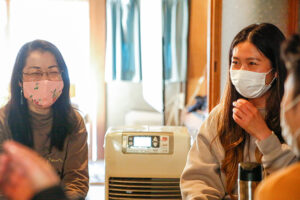 株式会社行雲のスタッフの瀬戸珠美（たまちゃん）と藤本順子（ふじこ）