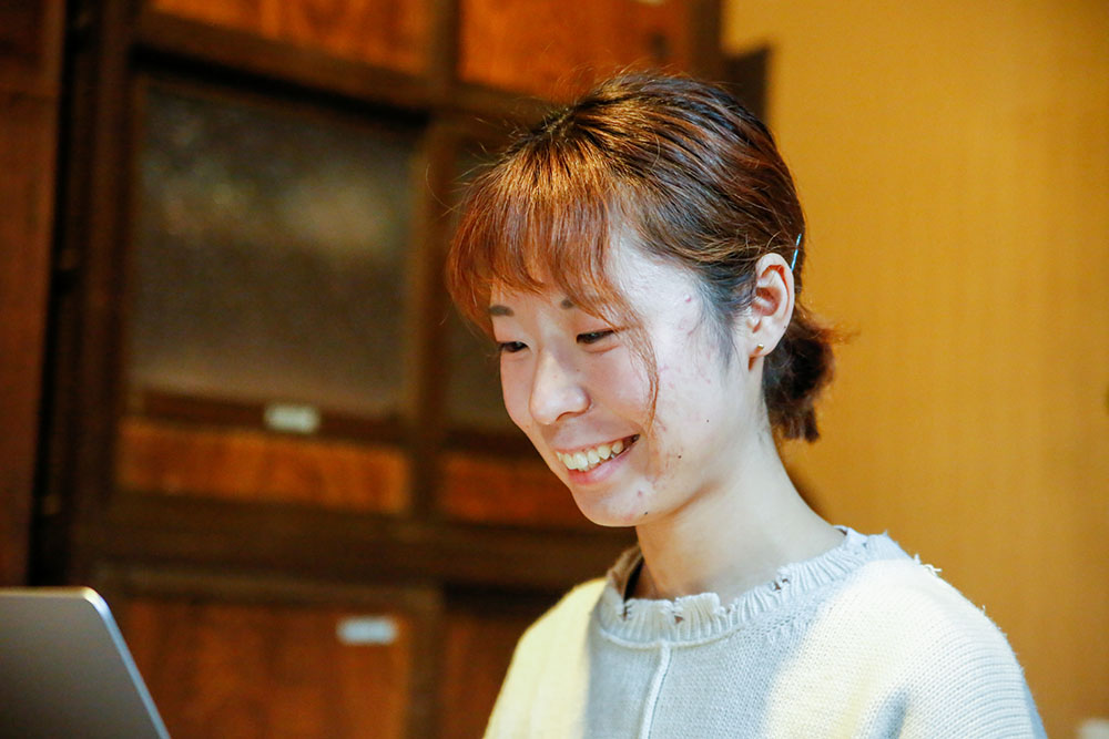 株式会社行雲有鄰庵社員・塩崎由歩(ゆうぼー) 株式会社行雲有鄰庵社員・塩崎由歩(ゆうぼー)