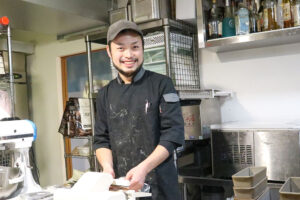 加藤泰（カメラ目線）