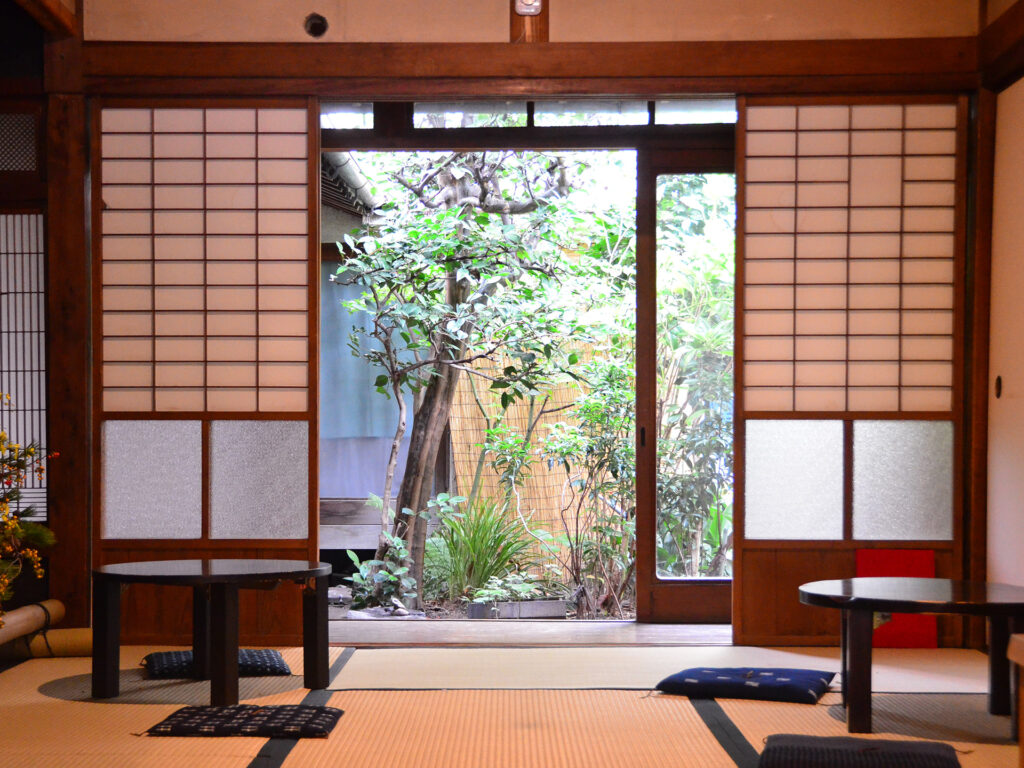 倉敷美観地区の『有鄰庵』店内