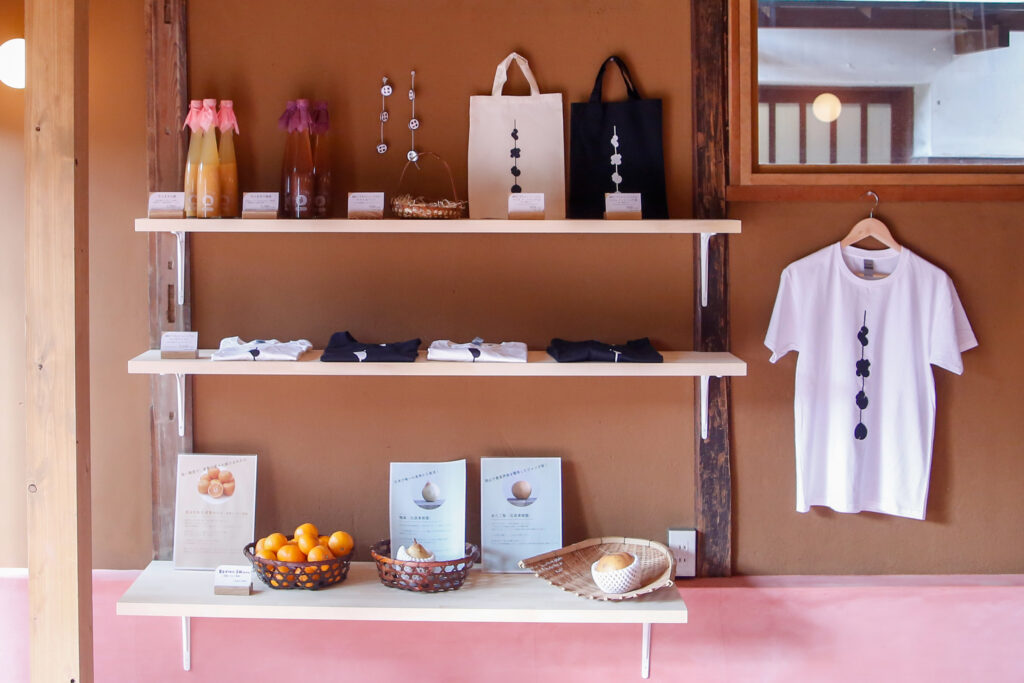 「岡山くだものミュージアム」ミュージアムショップ