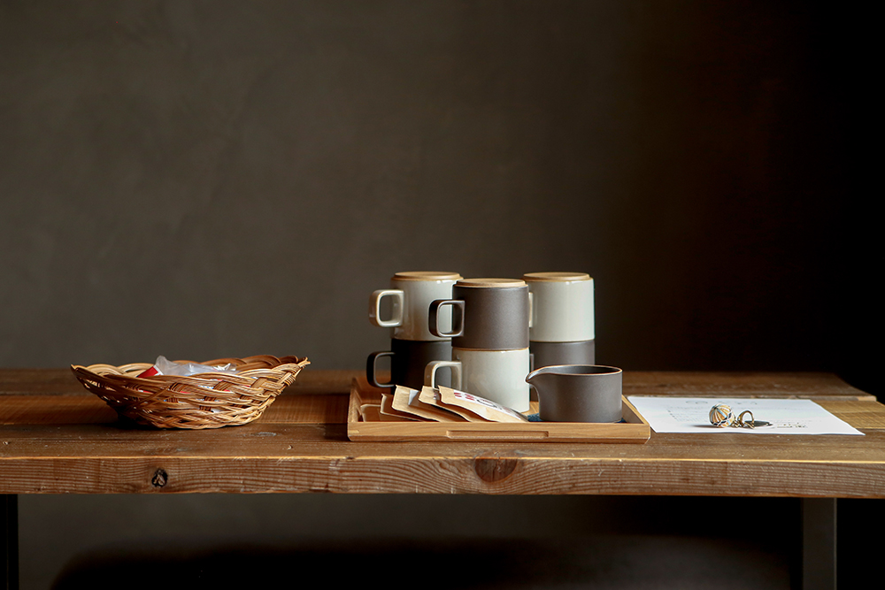 『暮らしの宿てまり まどろみ』の部屋の食器