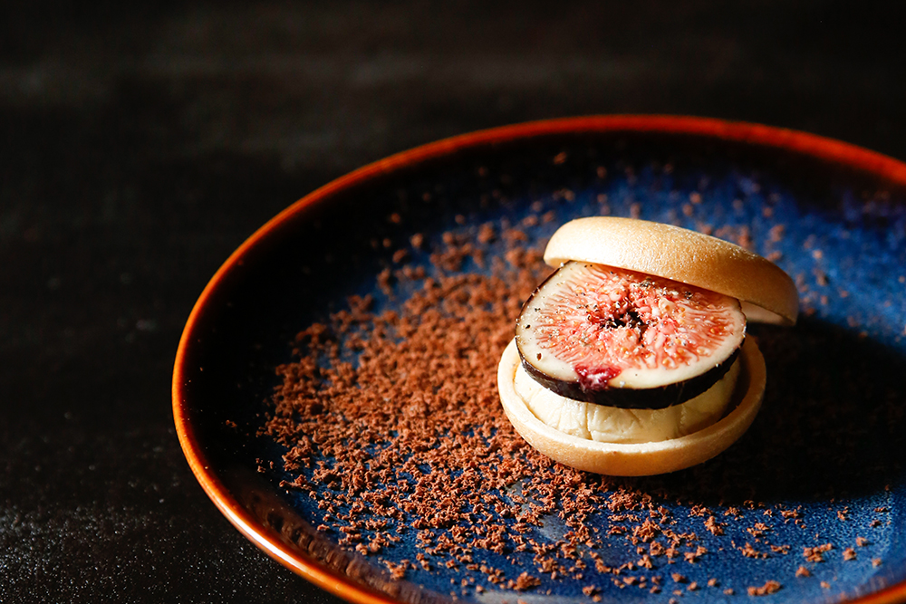 倉敷美観地区のイノベーティブ・フュージョン『然味-sami-』のスペシャリテ、ヴィーガンフォアグラ最中