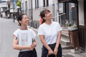 株式会社行雲の広報&『有鄰庵』のアルバイト・小銭綾乃