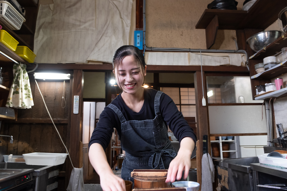 株式会社行雲『有鄰庵』『有鄰庵 岡山希少和牛店』社員・松下風音